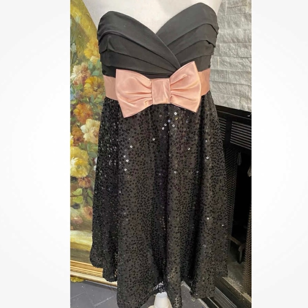 Betsey Johnson dress vintage size 8 black